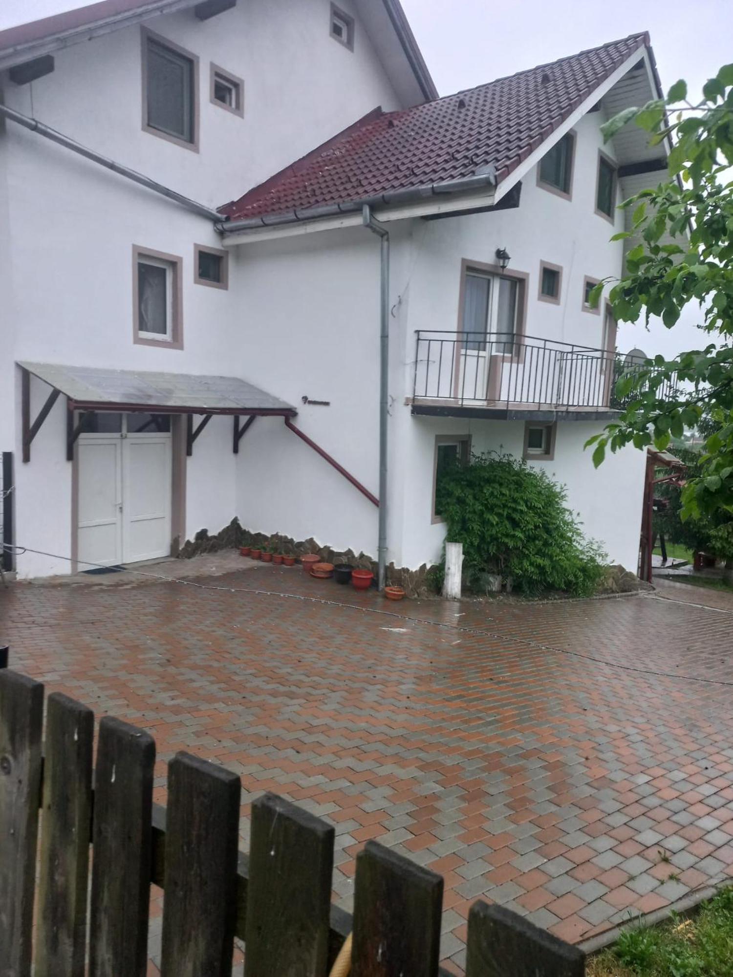 Pensiunea Iza Bradu  Exterior foto